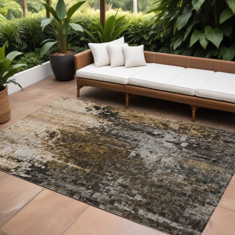 HomeRoots Abstract Transitional Rectangle Outdoor Rug - 8' X 10'