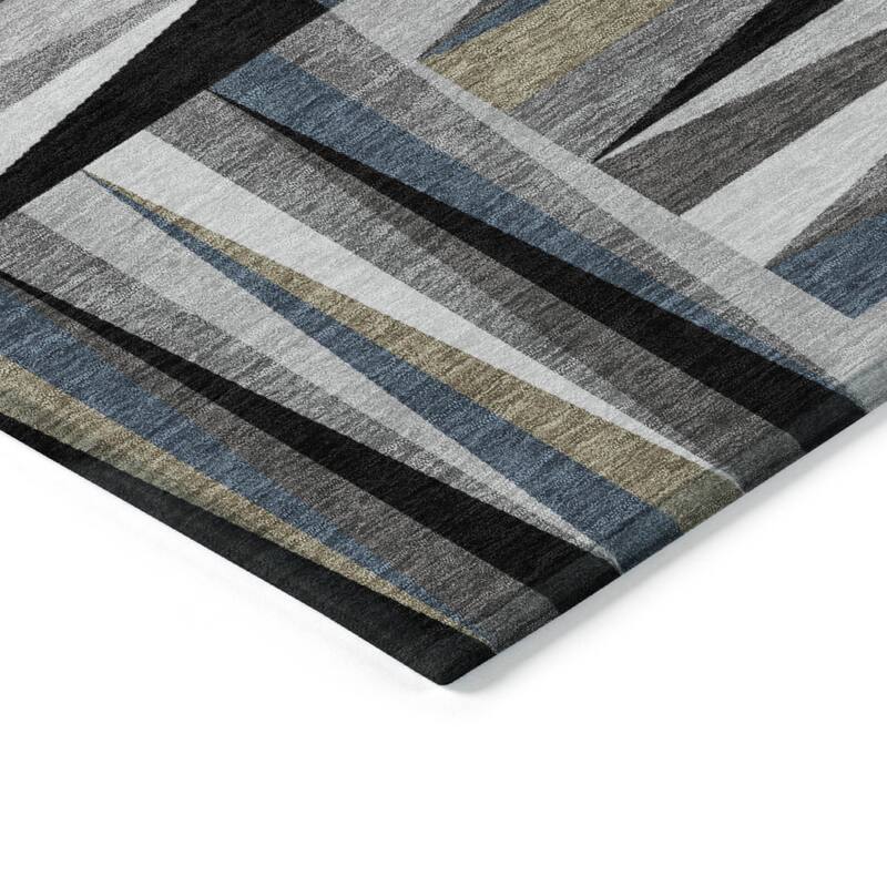 HomeRoots Geometric Transitional Rectangle Outdoor Rug