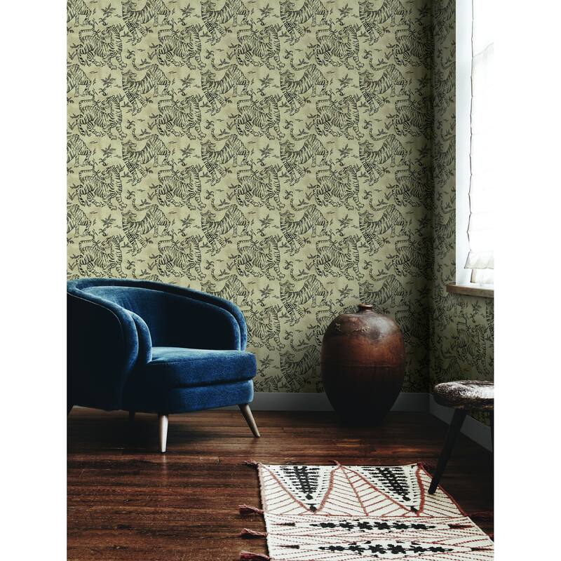 Stains Orly Tigers 27 In W X 27 Ft L Wallpaper - Taupe