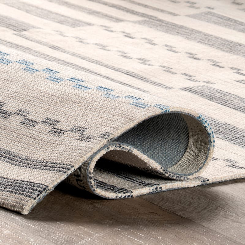 Nuloom Emika Striped Hand Woven Cotton Area Rug