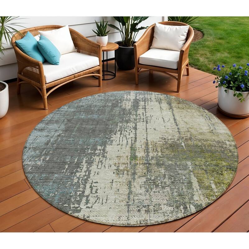 HomeRoots Abstract Transitional Rectangle Outdoor Rug - 8' Round
