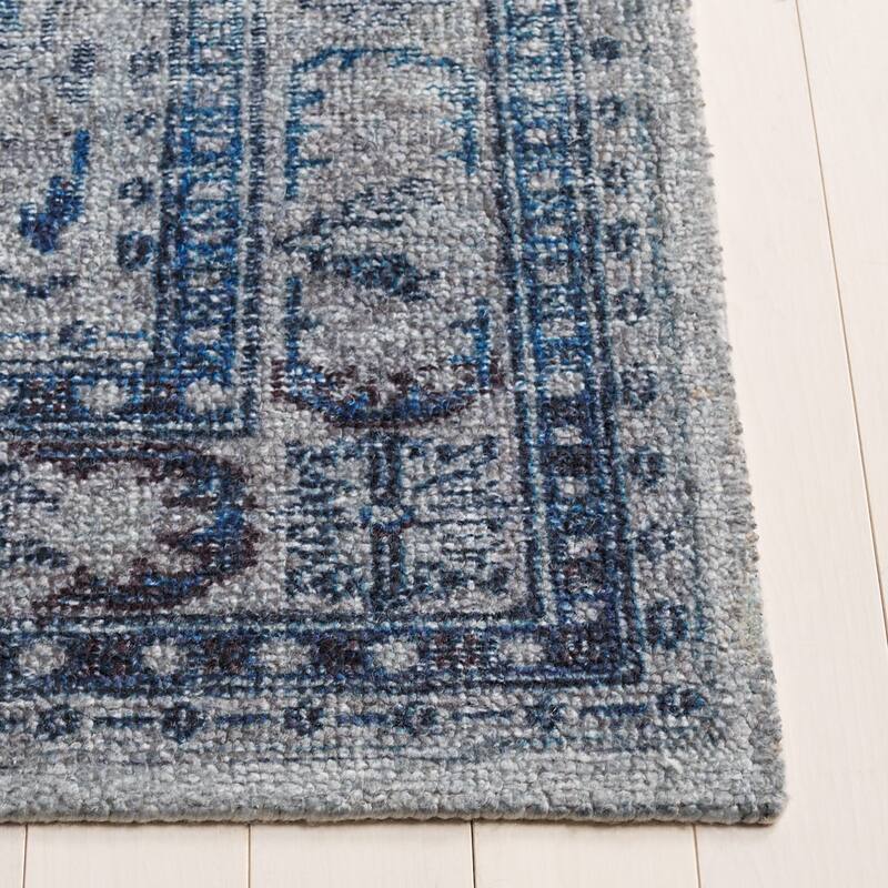 SAFAVIEH Handmade Classic Negoslava Vintage Rug