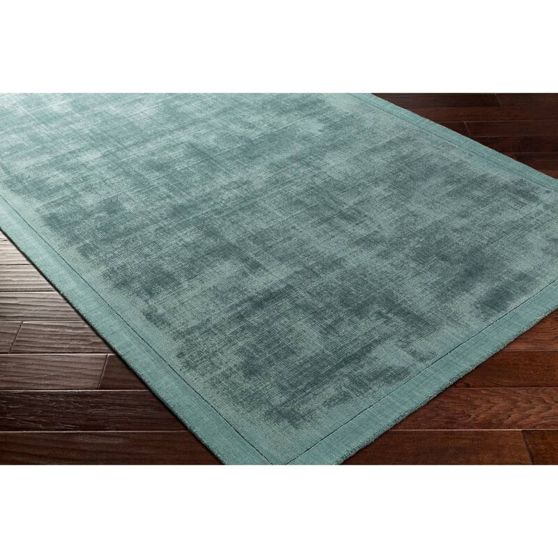 Handloomed Kesgrave Viscose Area Rug