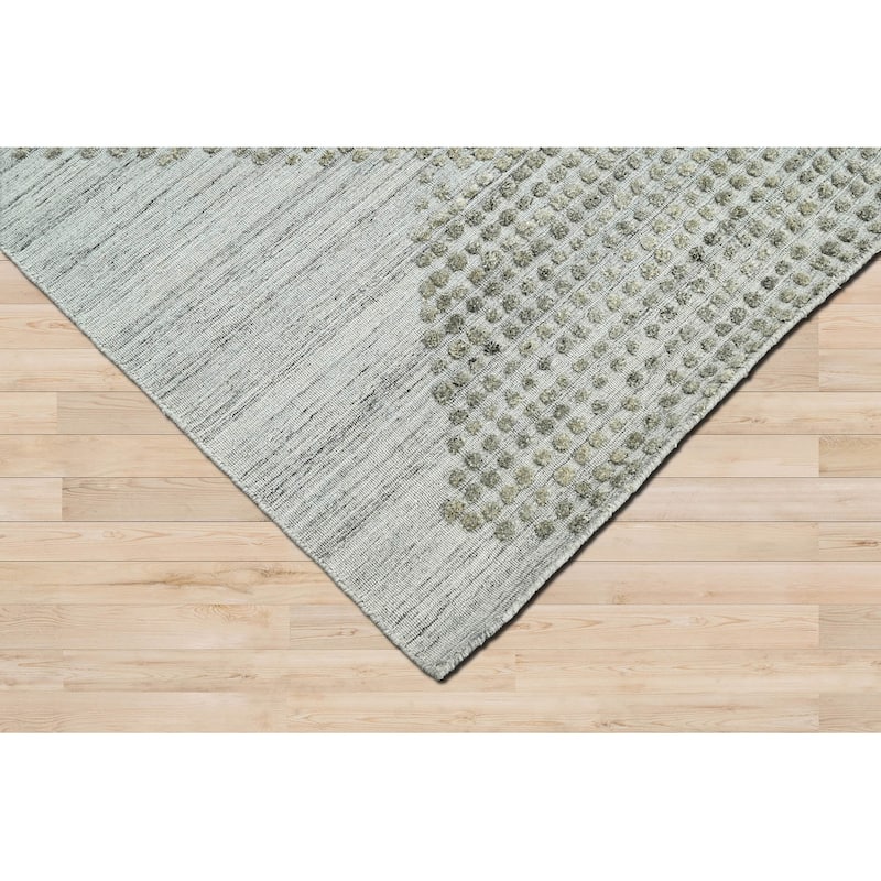 Hand Knotted Textured Gray Moss Tibetan Wool Modern Oriental Area Rug - 3' 11'' x 6'