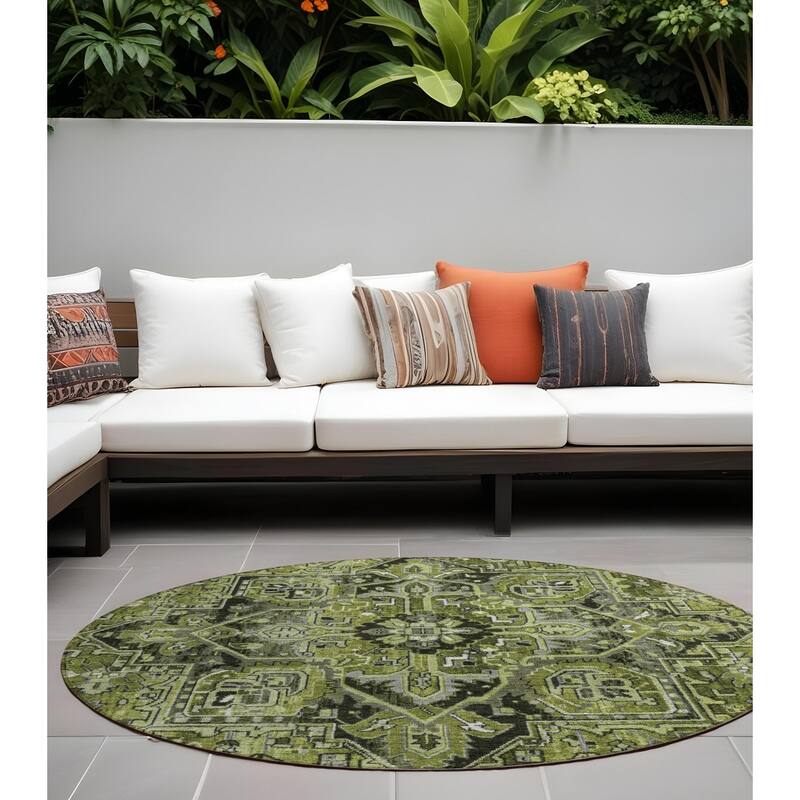 Maso Oriental Weather Resistant Timeless Grace Outdoor Rug - 8' Round - Multi