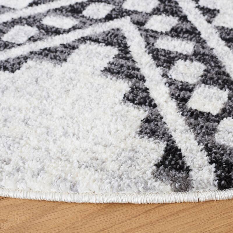 SAFAVIEH Tulum Ila Moroccan Boho Rug