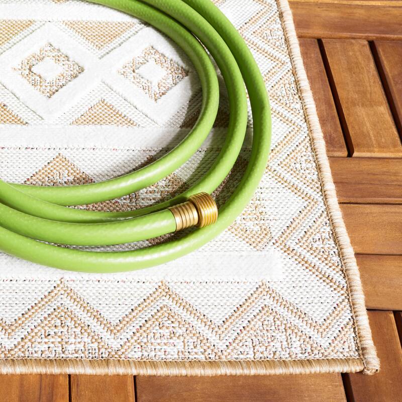 SAFAVIEH Cabana Sadeta Boho Waterproof Patio Backyard Rug