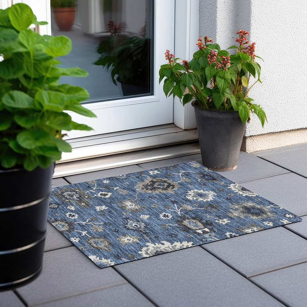 Machine Washable Indoor/ Outdoor Chantille Traditonal Kashan Rug