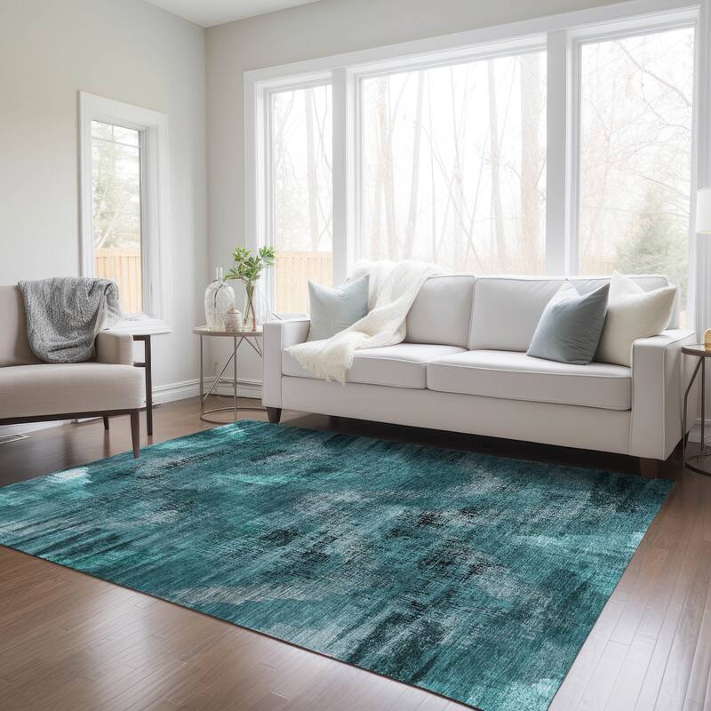 Machine Washable Indoor/ Outdoor Chantille Distressed Chevron Rug