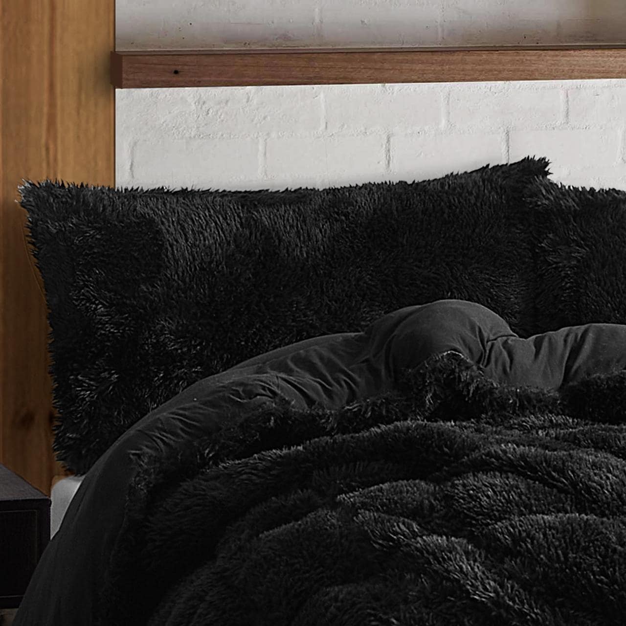 Black pillow sham hotsell