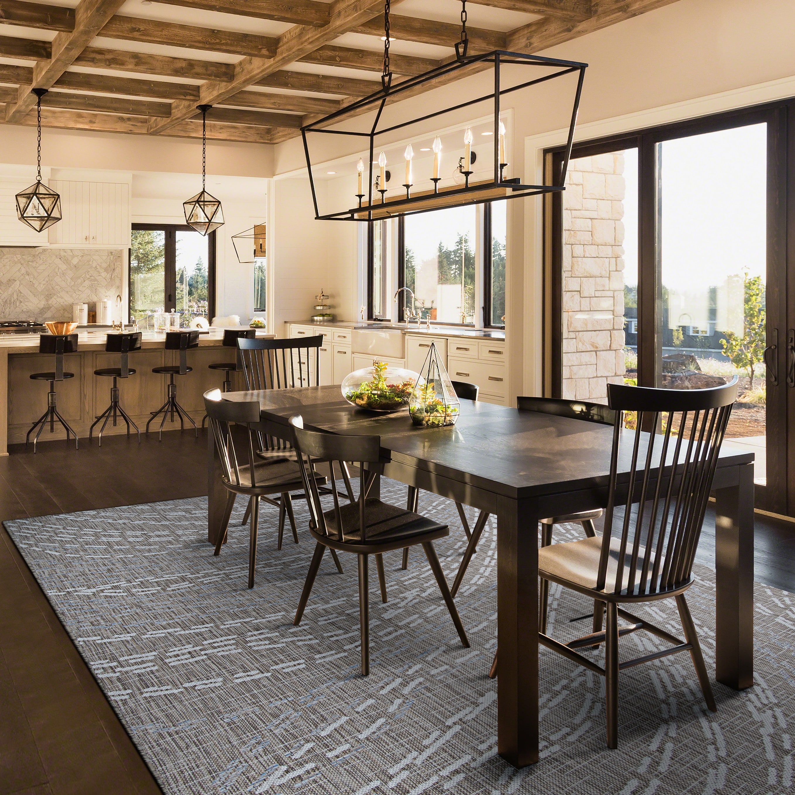 Grace Charles Taupe Indoor/ Outdoor Area Rug