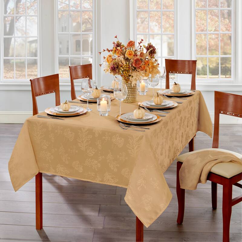 Elegant Woven Leaves Jacquard Damask Tablecloth - 60"x120" - Gold