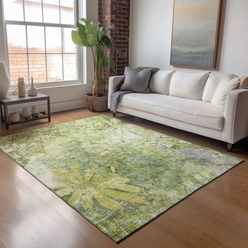 Machine Washable Indoor/ Outdoor Modern Floral Chantille Rug