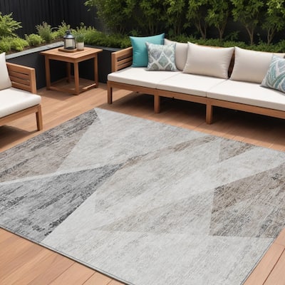HomeRoots Abstract Transitional Rectangle Outdoor Rug