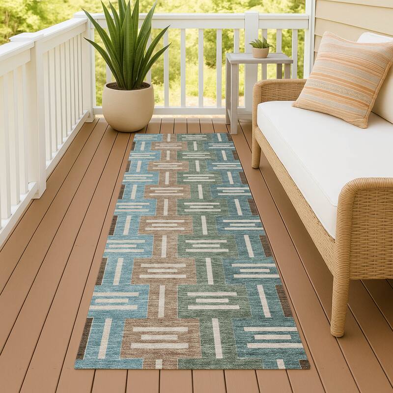Machine Washable Indoor/ Outdoor Modern Wamego Chantille Rug - Brown - 2'3" x 7'6"
