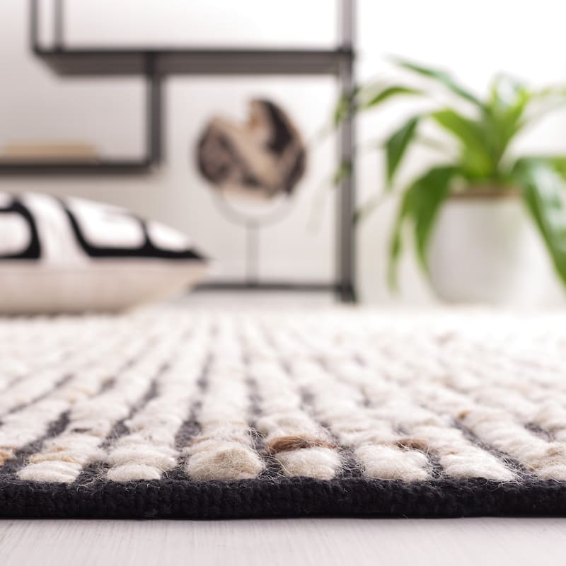 SAFAVIEH Handmade Natura Suzannah Wool & Jute Rug