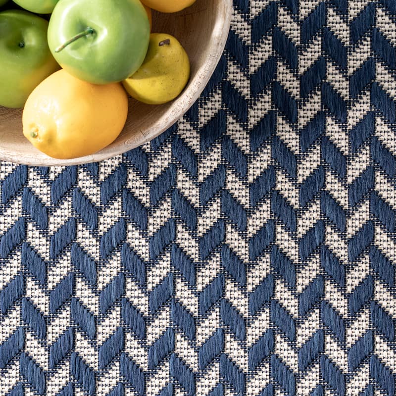 Nuloom Camryn Herringbone Indoor/Outdoor Area Rug