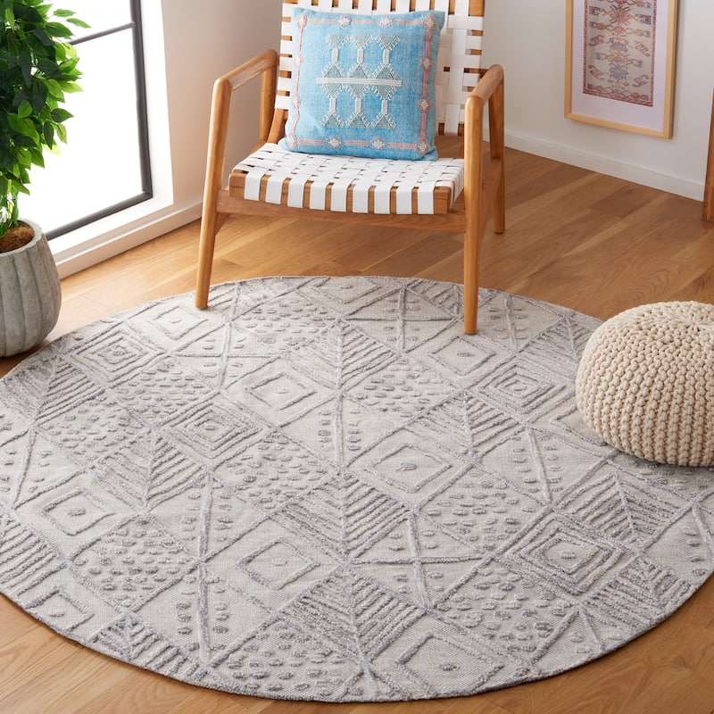 SAFAVIEH Handmade Textual Stephany Wool Rug - 6' Round - Grey