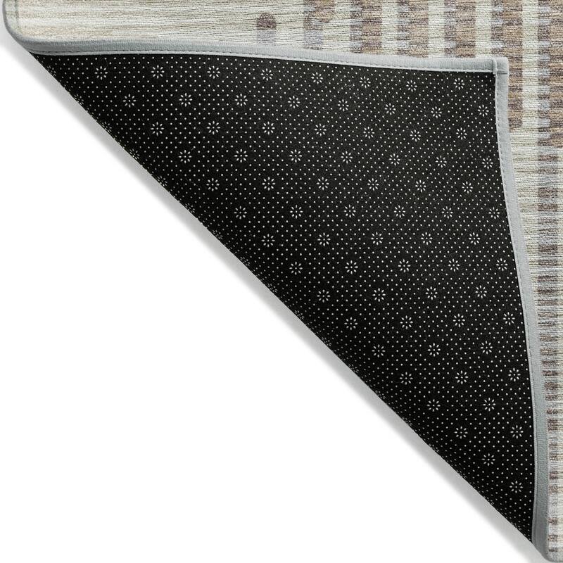 Machine Washable Indoor/ Outdoor Abstract Stripe Chantille Rug