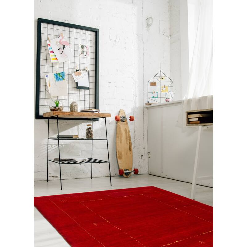 Kashkuli Gabbeh Red Rug 4'8" x 6'4" - 4'8 x 6'4