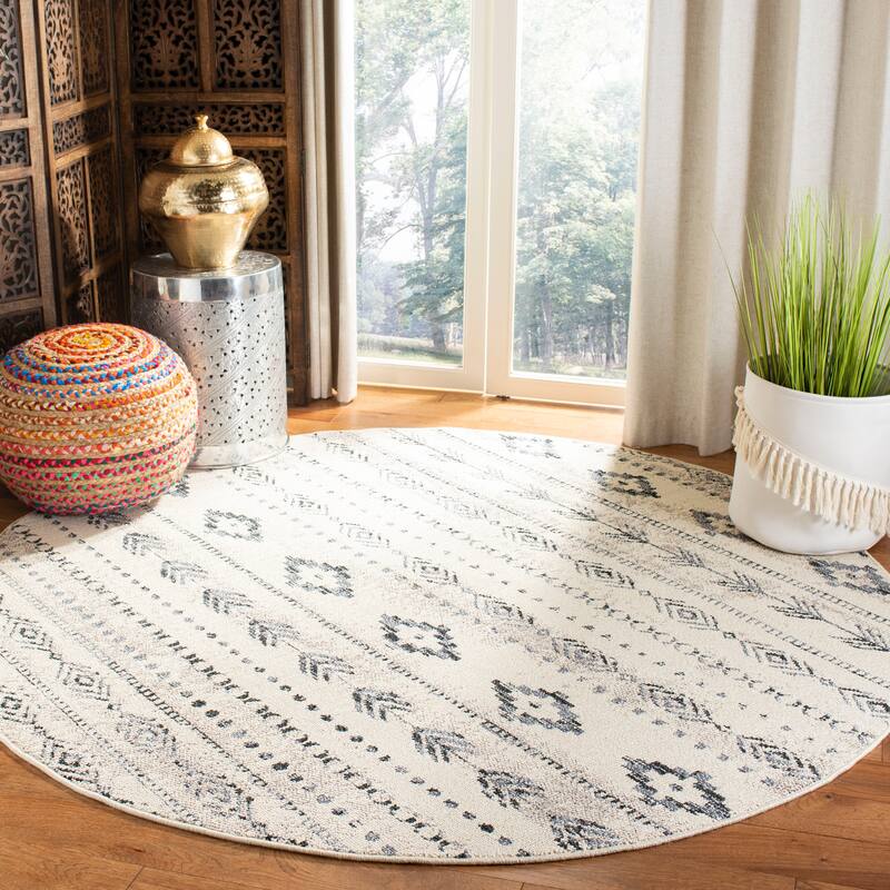 SAFAVIEH Marrakech Inha Traditional Oriental Rug - 6'7" Round - Ivory/Navy