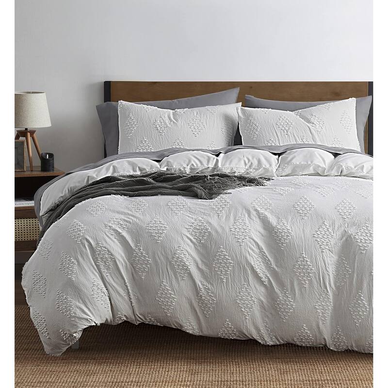 Empyrean Bedding Tufted Duvet Cover Set with Quilted Down Alternative Comforter Insert - White - Paragon - King