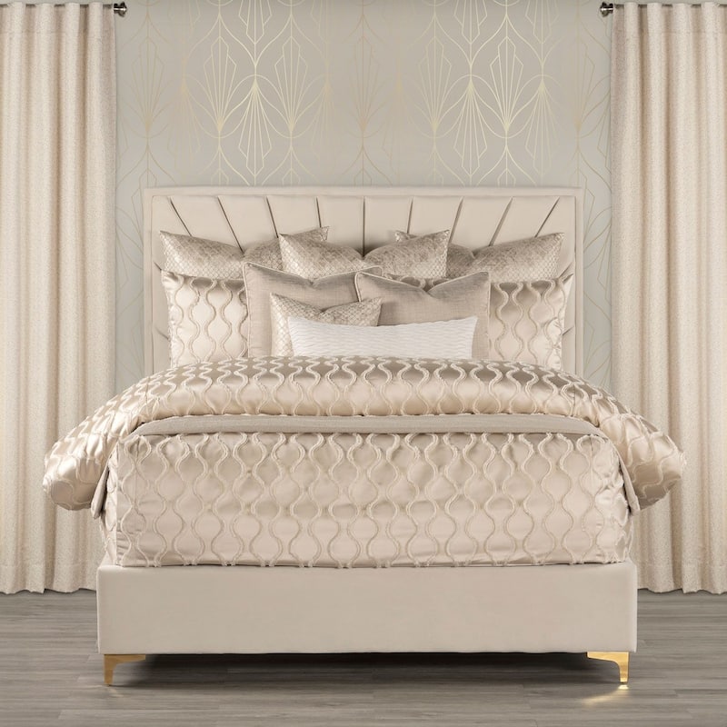 The Great Gatsby Full Swing Textured Bed Cap Comforter Set with Sewn Corners