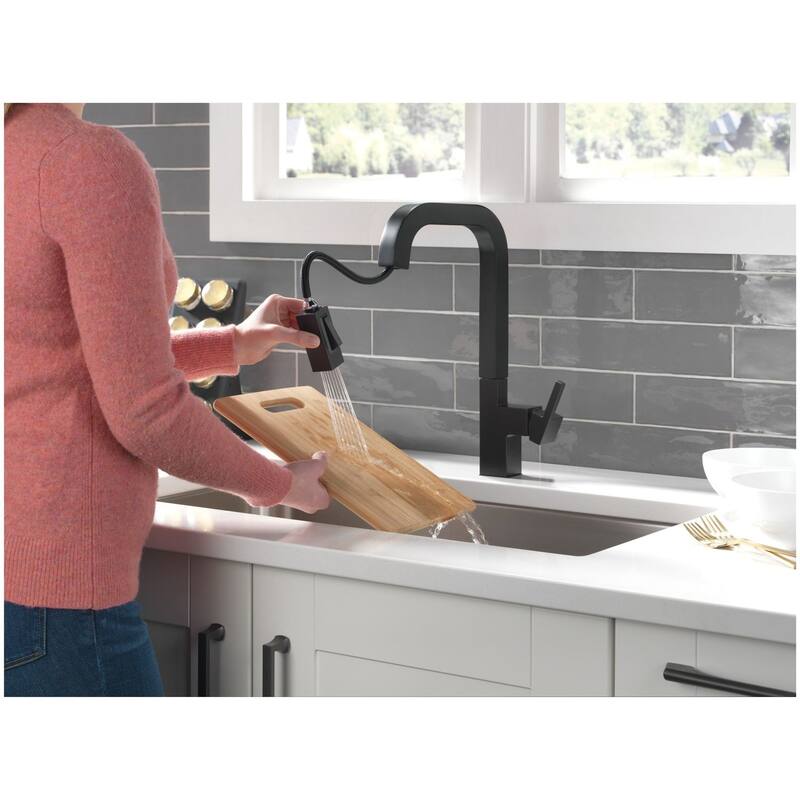 Delta Junction 1.8 GPM Single Hole Pull Down Kitchen Faucet With
