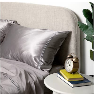 Mismatch Silk Pillowcases with Cotton Sheets