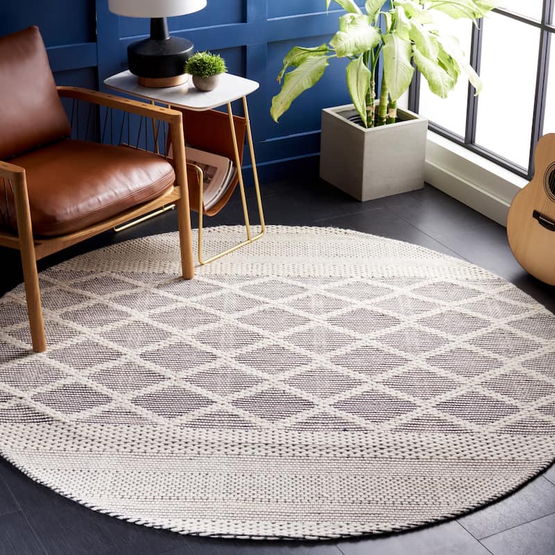SAFAVIEH Handmade Vermont Tawanda Wool Rug - 6' Round - Ivory/Black