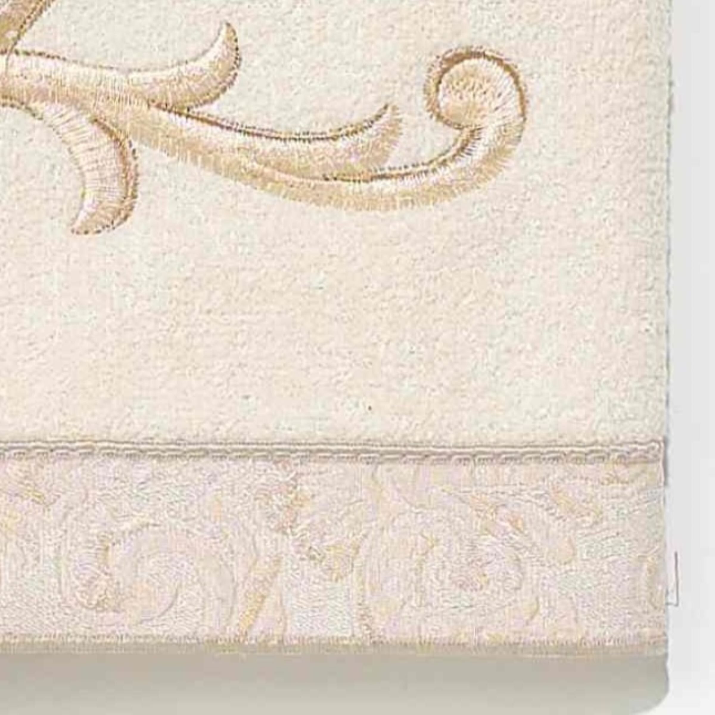 Avanti Linens temporada Rosefan Hand Towel