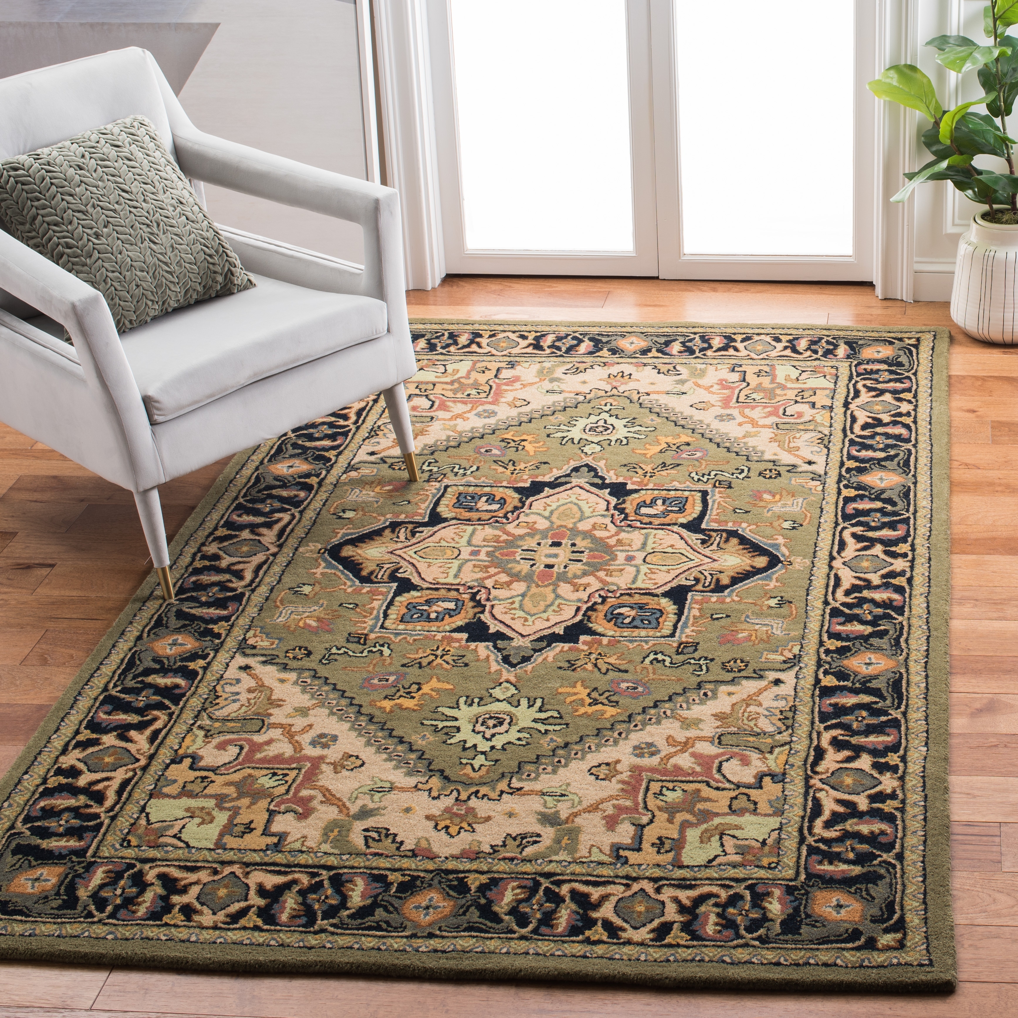 SAFAVIEH Heritage Collection 4' Square Red Ivory HG628D Handmade  Traditional Oriental Premium Wool Area Rug