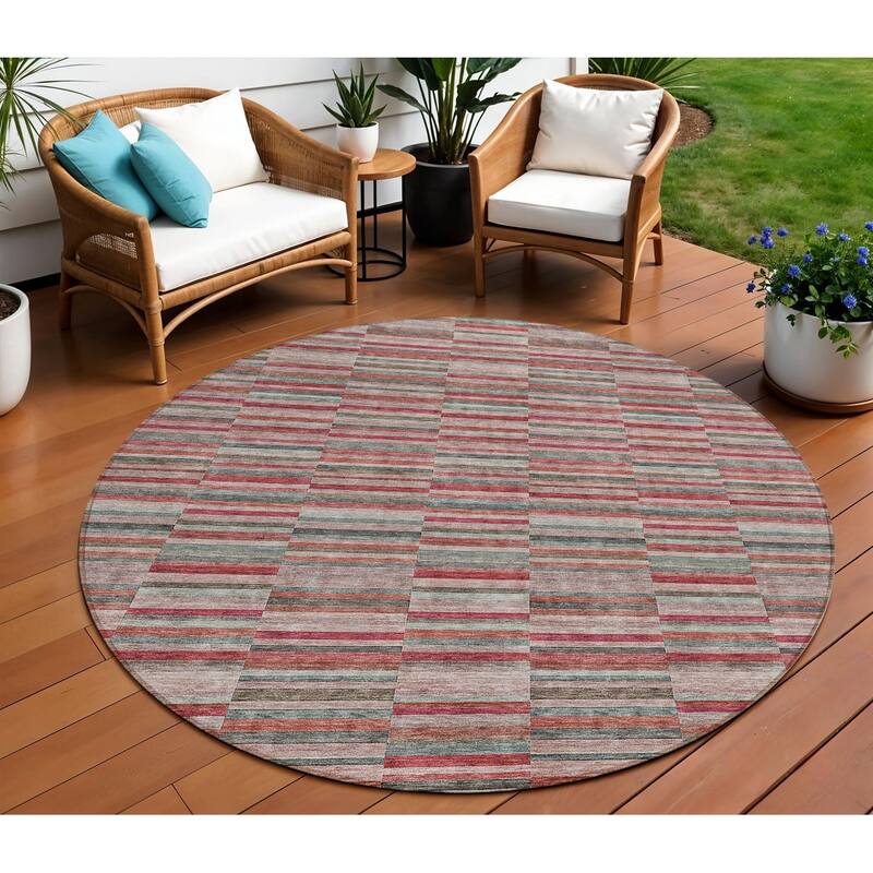 HomeRoots Striped Transitional Rectangle Outdoor Rug - 8' Round