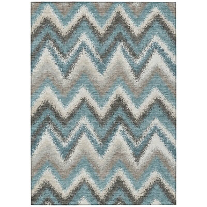 Machine Washable Indoor/ Outdoor Modern Chevron Chantille Rug