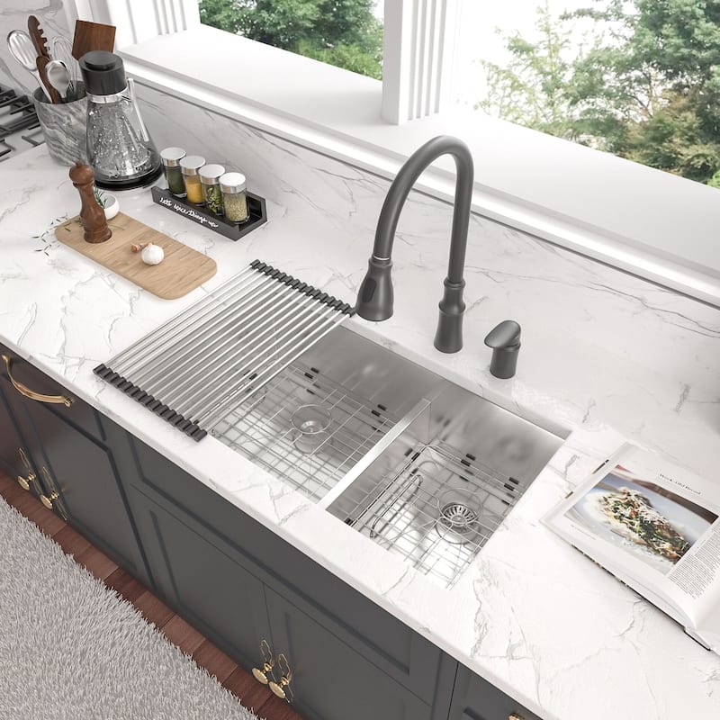 Lordear 28 inch Double Bowl Undermount Stainless Steel Kitchen Sink 16 Guage 60/40