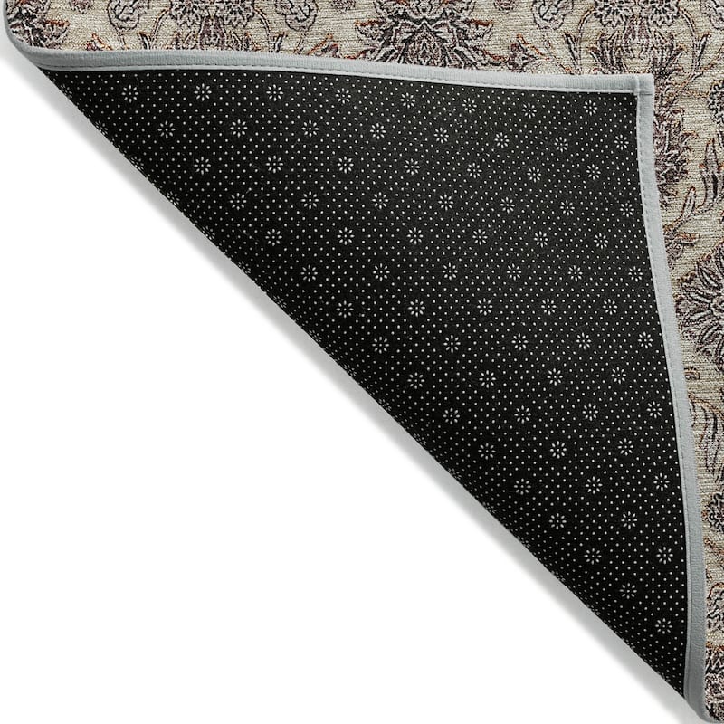 Machine Washable Indoor/ Outdoor Chantille Traditional Floral Rug