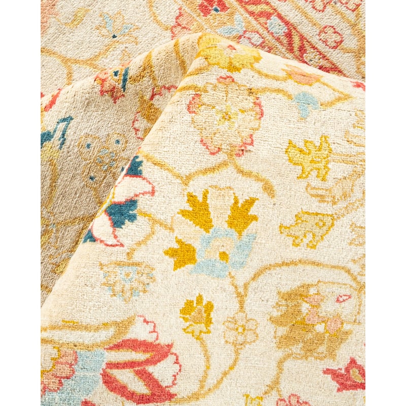 Overton Hand Knotted Wool Traditional Oriental Ivory Area Rug - 5' x 8'