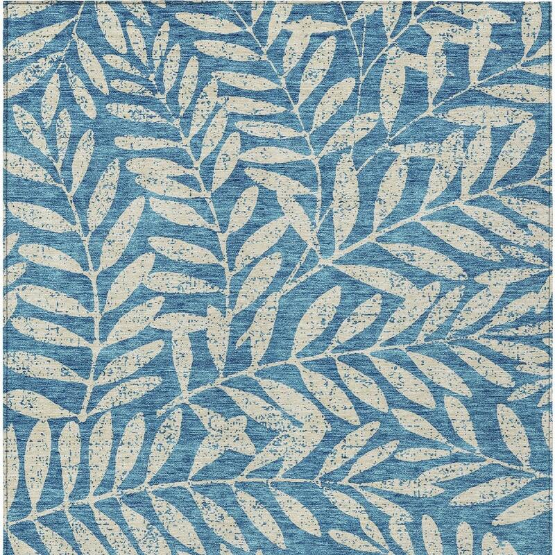 HomeRoots Floral Transitional Rectangle Outdoor Rug