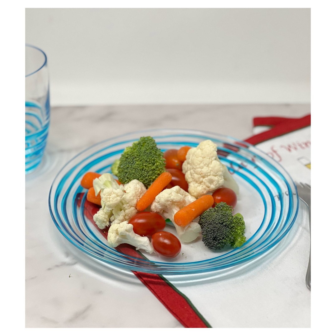 Clear store plate set