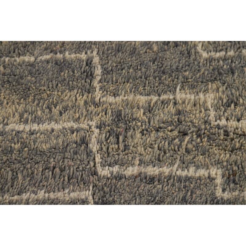 Plush Moroccan Area Rug Hand-Knotted Bedroom Wool Carpet - 6'10" x 9'10"