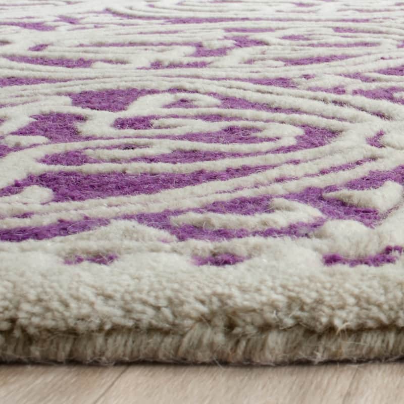 SAFAVIEH Handmade Cambridge Myrtis Moroccan Wool Rug
