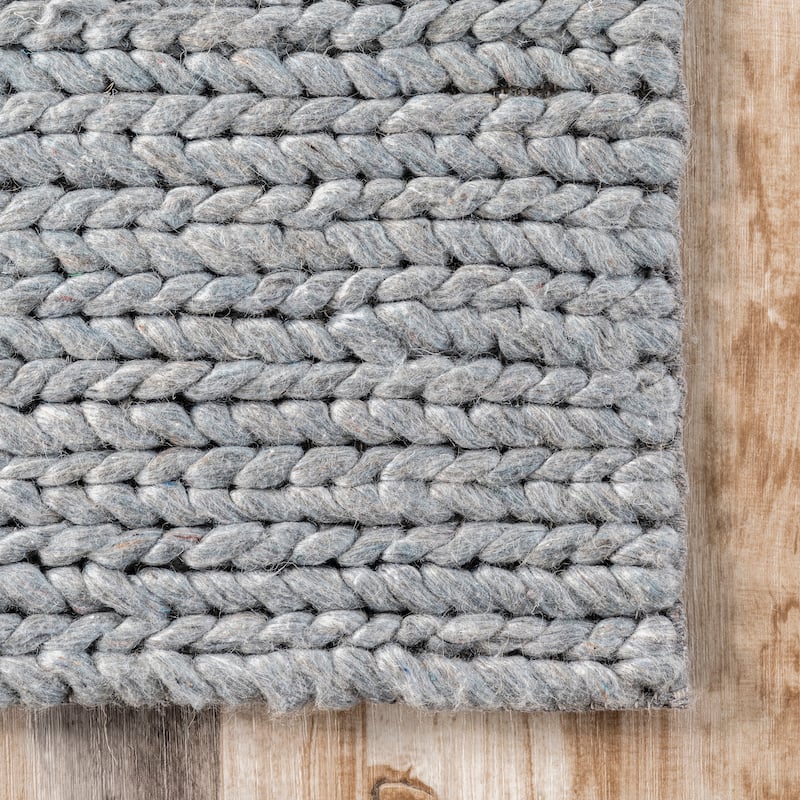 Nuloom Drew Casual Wool Area Rug