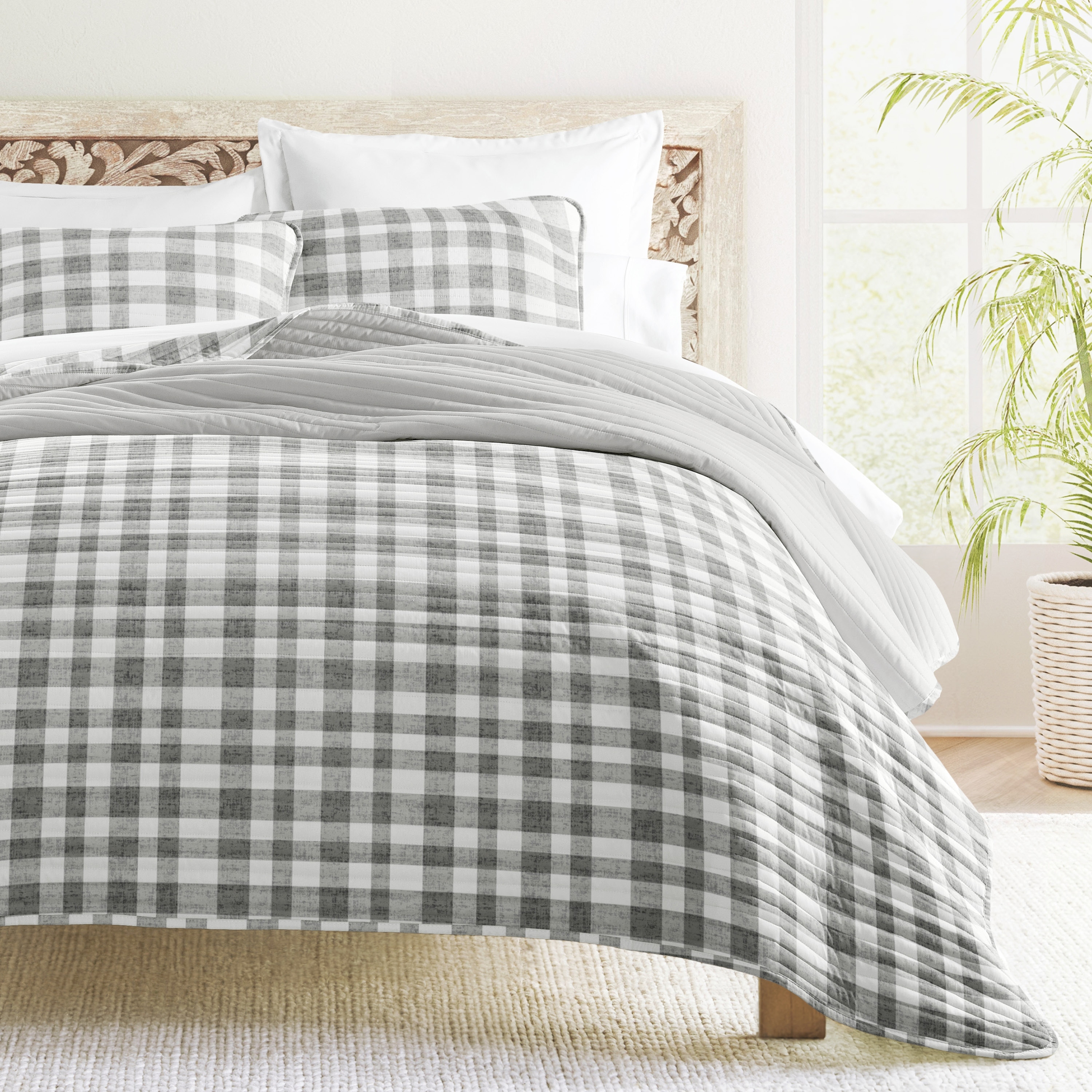 Becky Cameron All Season 3 Piece Reversible Patterned Quilt Set
