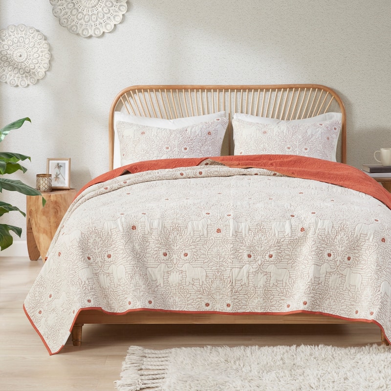 The Curated Nomad Ambrose Coral 3 Piece Reversible Cotton Quilt Set