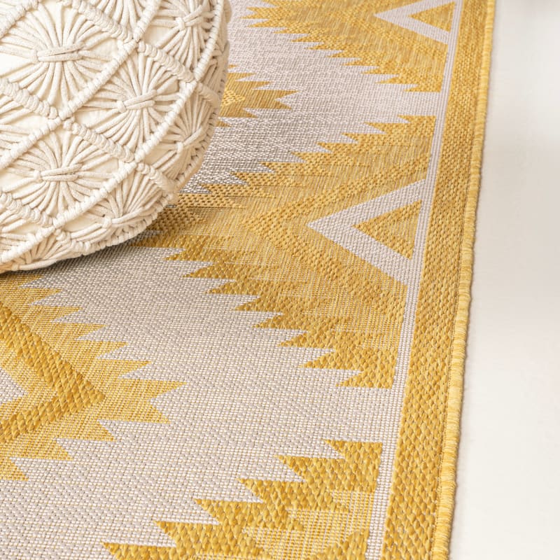 JONATHAN Y Aimee Geometric Moroccan Diamond Black/Cream Indoor/Outdoor Area Rug