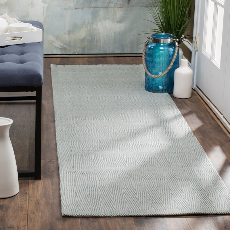 SAFAVIEH Handmade Flatweave Marbella Honorine Modern Wool Rug - 2'3" x 8' Runner - Light Blue