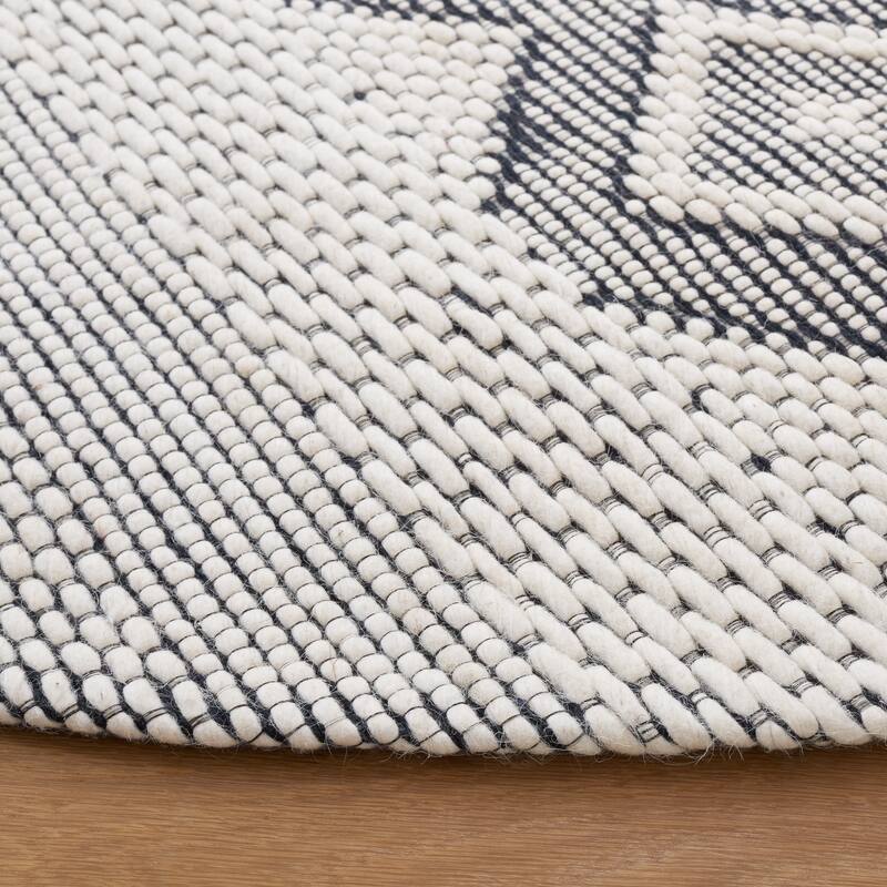 SAFAVIEH Handmade Vermont Marisela Wool Rug