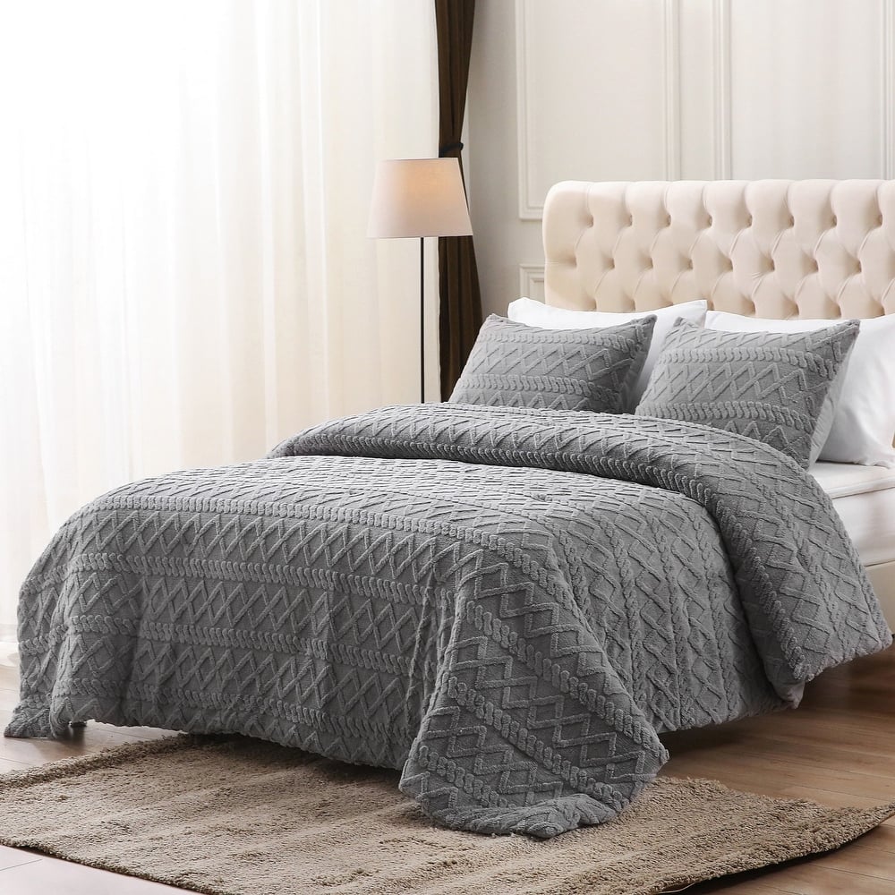 Three Dimensional Carved Plush Comforter Set