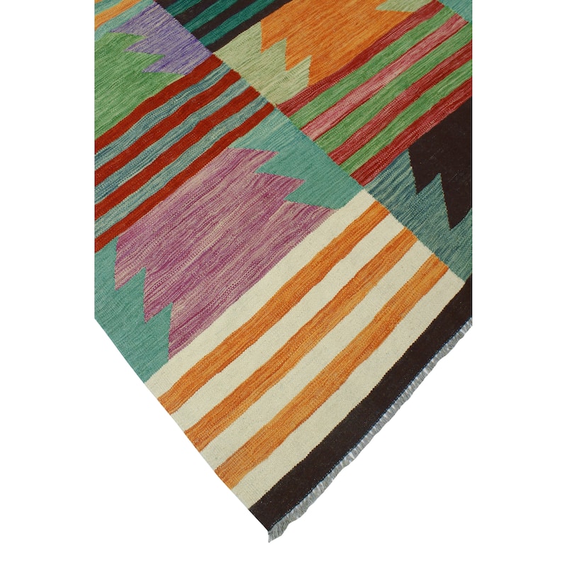 Modern Flatweave Irmak Green/Ivory Rug - 6'4" x 9'9"