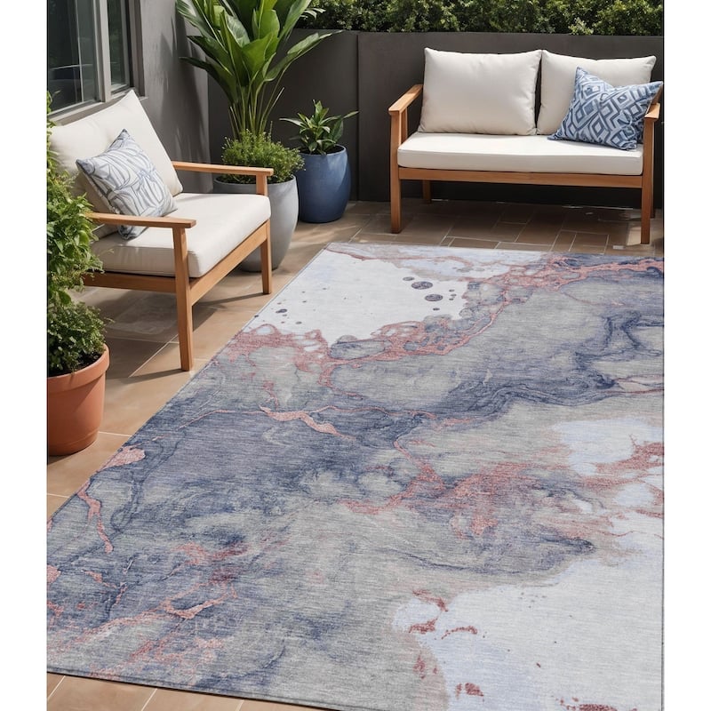 HomeRoots Abstract Transitional Rectangle Outdoor Rug - 5' X 8'